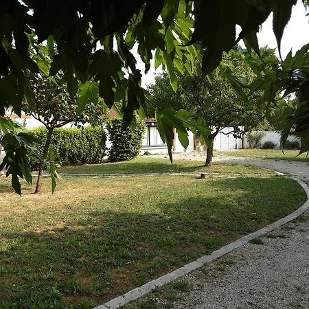 Villa Les Annexes à Verdun-sur-le-Doubs Extérieur photo