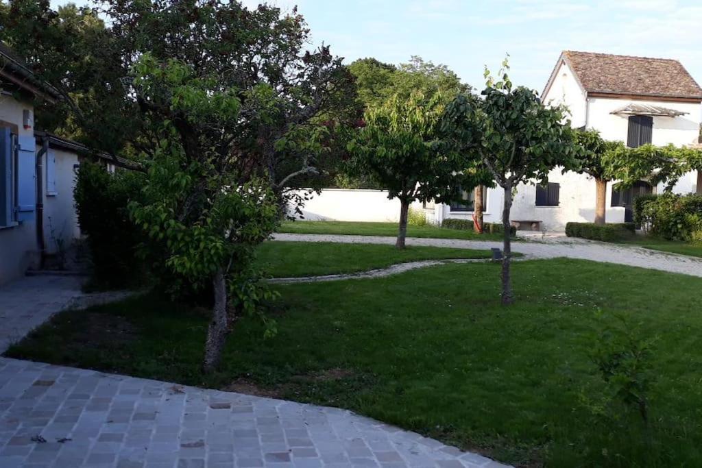 Villa Les Annexes à Verdun-sur-le-Doubs Extérieur photo