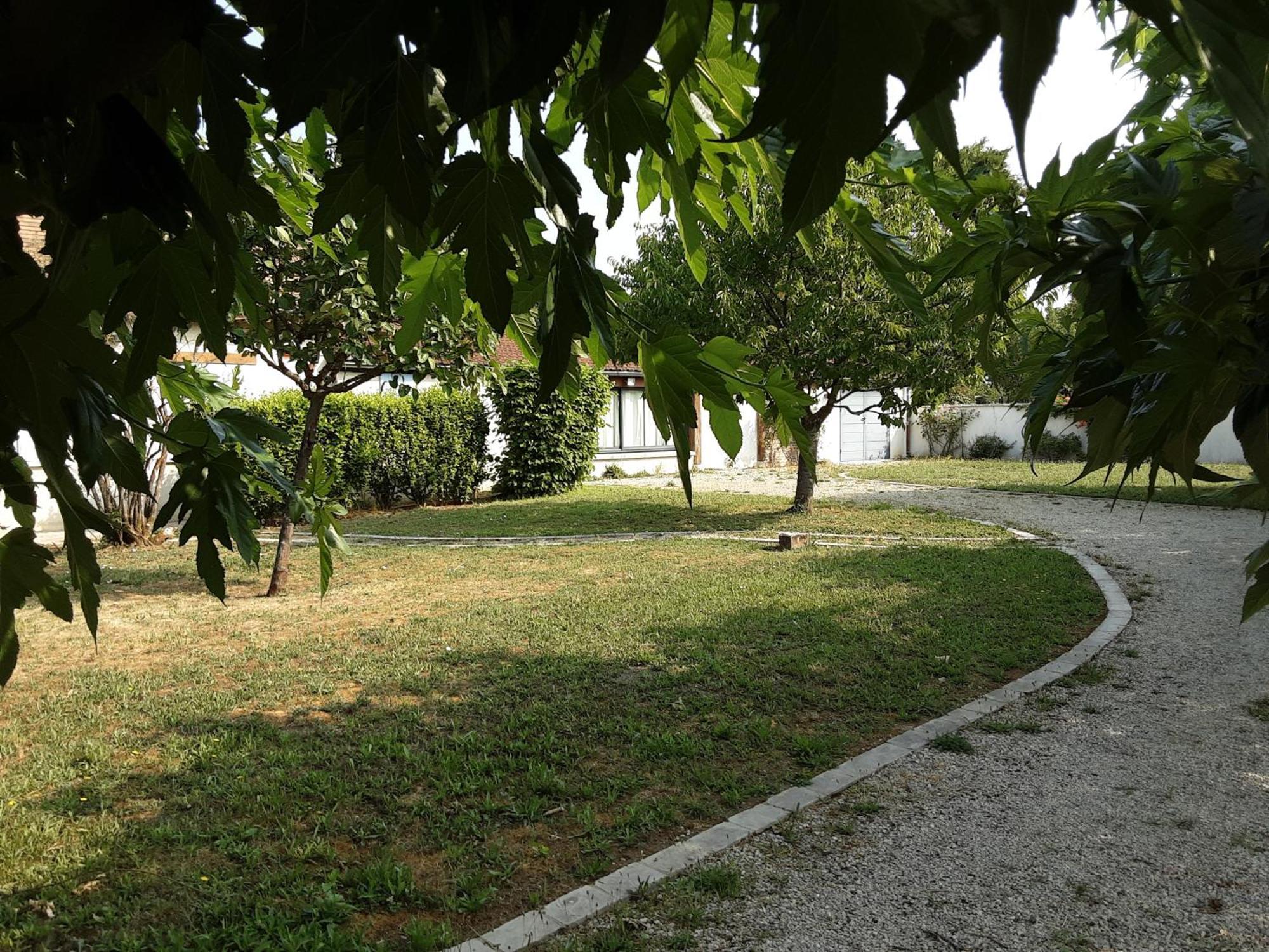 Villa Les Annexes à Verdun-sur-le-Doubs Extérieur photo
