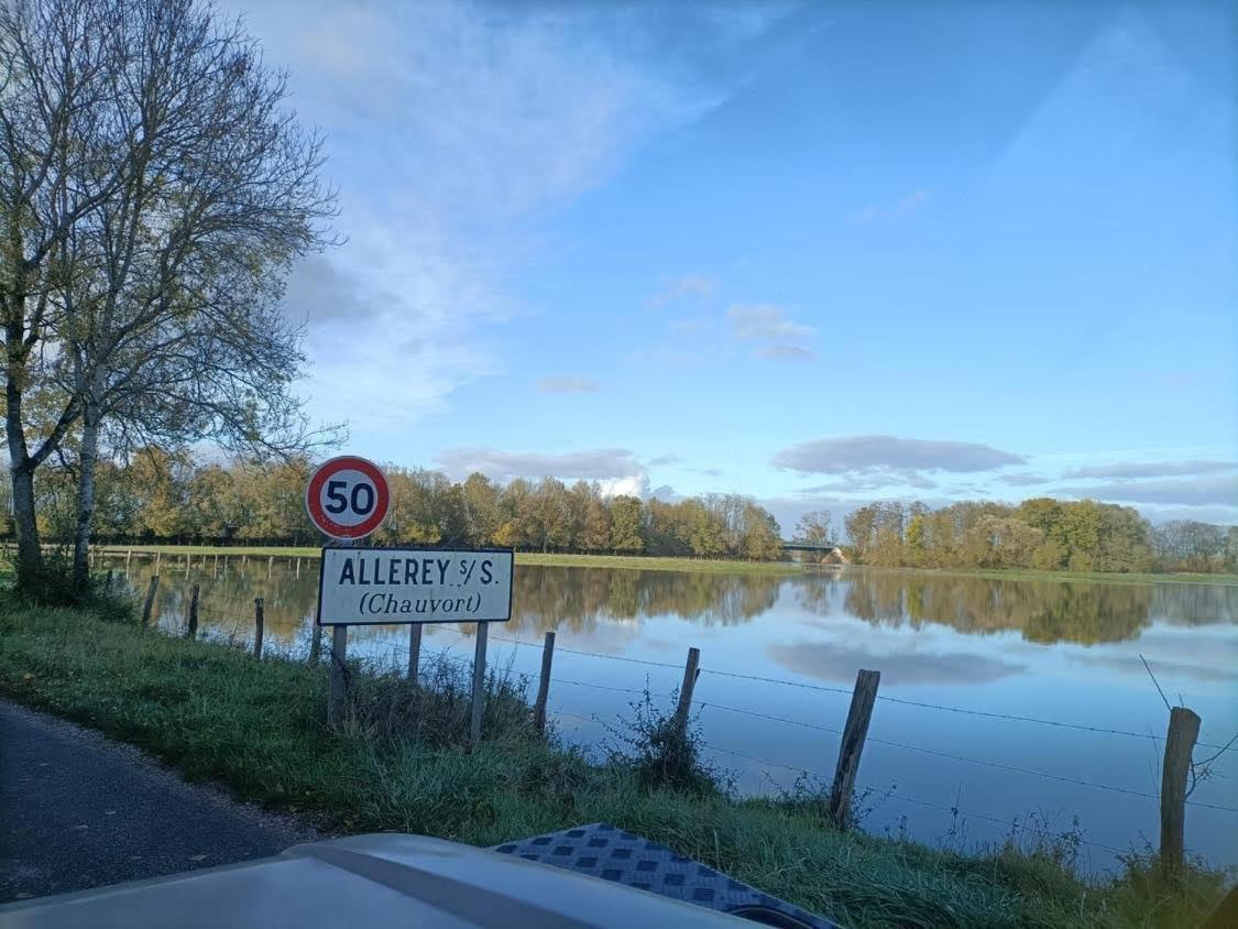 Villa Les Annexes à Verdun-sur-le-Doubs Extérieur photo